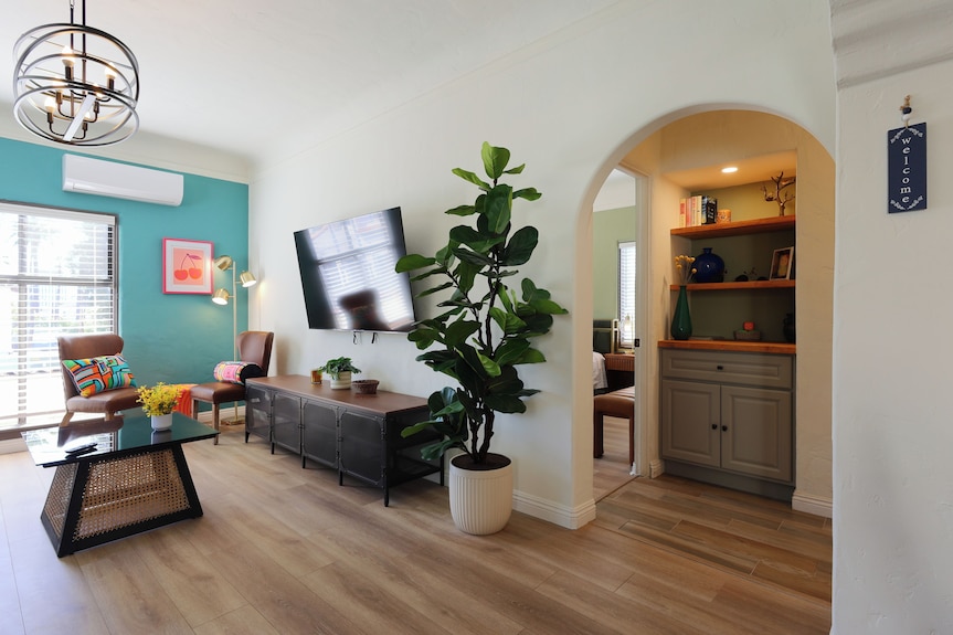 Unique 2b1b Getaway Near Disneyland & Oc - 터스틴