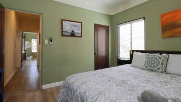 2 bedrooms, iron/ironing board, travel crib, free WiFi