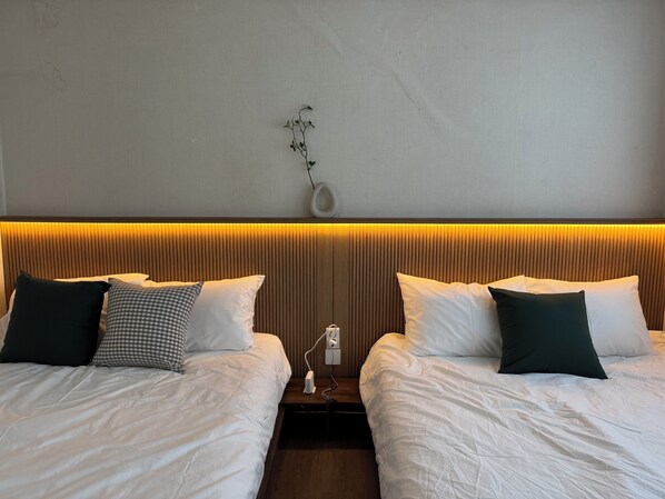 3 bedrooms, desk, iron/ironing board, WiFi