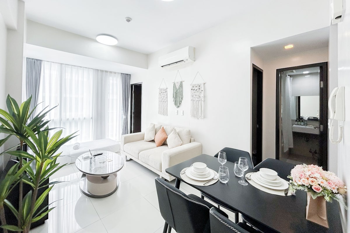 Standard Condo, Sea View | Living area