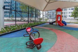 Children’s play area – outdoor