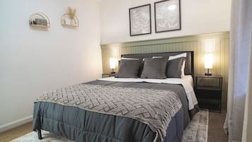 3 chambres, fer et planche à repasser, Wi-Fi, literie fournie