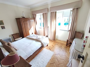 4 habitaciones, wifi gratis y ropa de cama