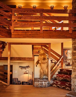 Lobby - Wandering Buffalo (Bozeman)