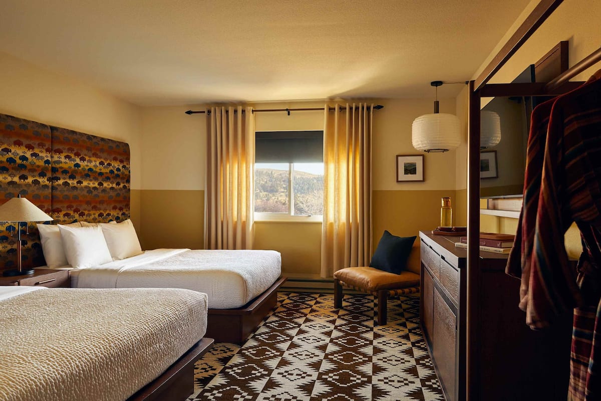 Standaard tweepersoonskamer | Een kluis op de kamer, individueel gedecoreerd, individueel gemeubileerd