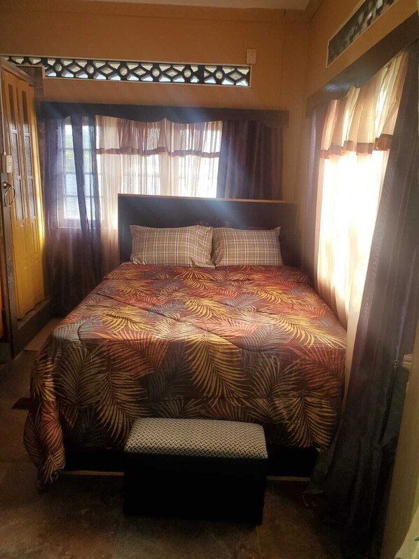 1 bedroom, iron/ironing board, WiFi, bed sheets