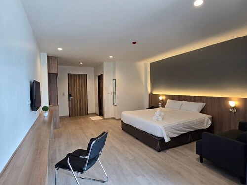 Manee Mantra Hotel Kanchanaburi