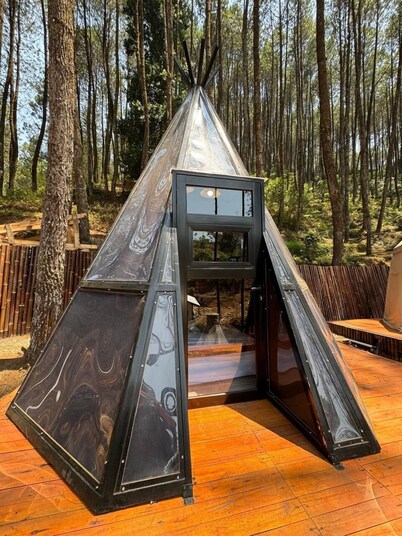 Regan Luxcamp by Digihub Hospitality