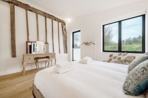 The Stable Barn, Smallwood Farm House