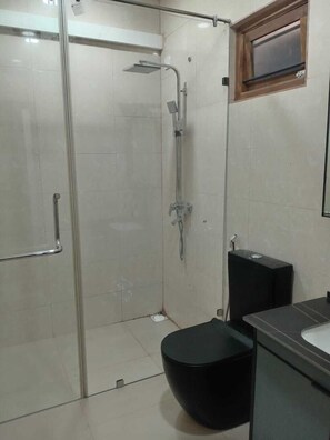 Bathroom - Lanka Global  (Jaffna)