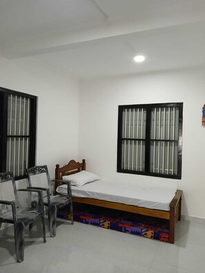 In-room safe, iron/ironing board, free WiFi, bed sheets