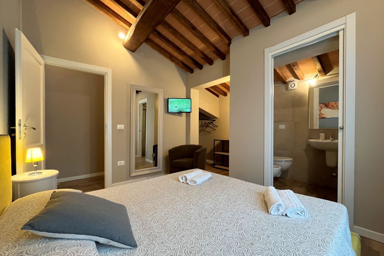 12 camere, Wi-Fi, lenzuola