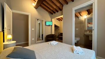 12 camere, Wi-Fi, lenzuola