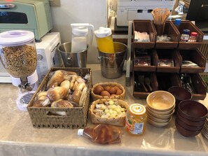 Petit déjeuner buffet compris tous les jours