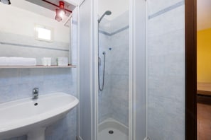 Shower, hair dryer - APPARTAMENTI LE PRADE - LE PRADE BILO 2 (Portoferraio)