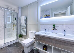 Hair dryer, towels