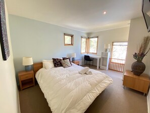 4 bedrooms - Blue Sky Lodge - Dinner Plain (Dinner Plain)