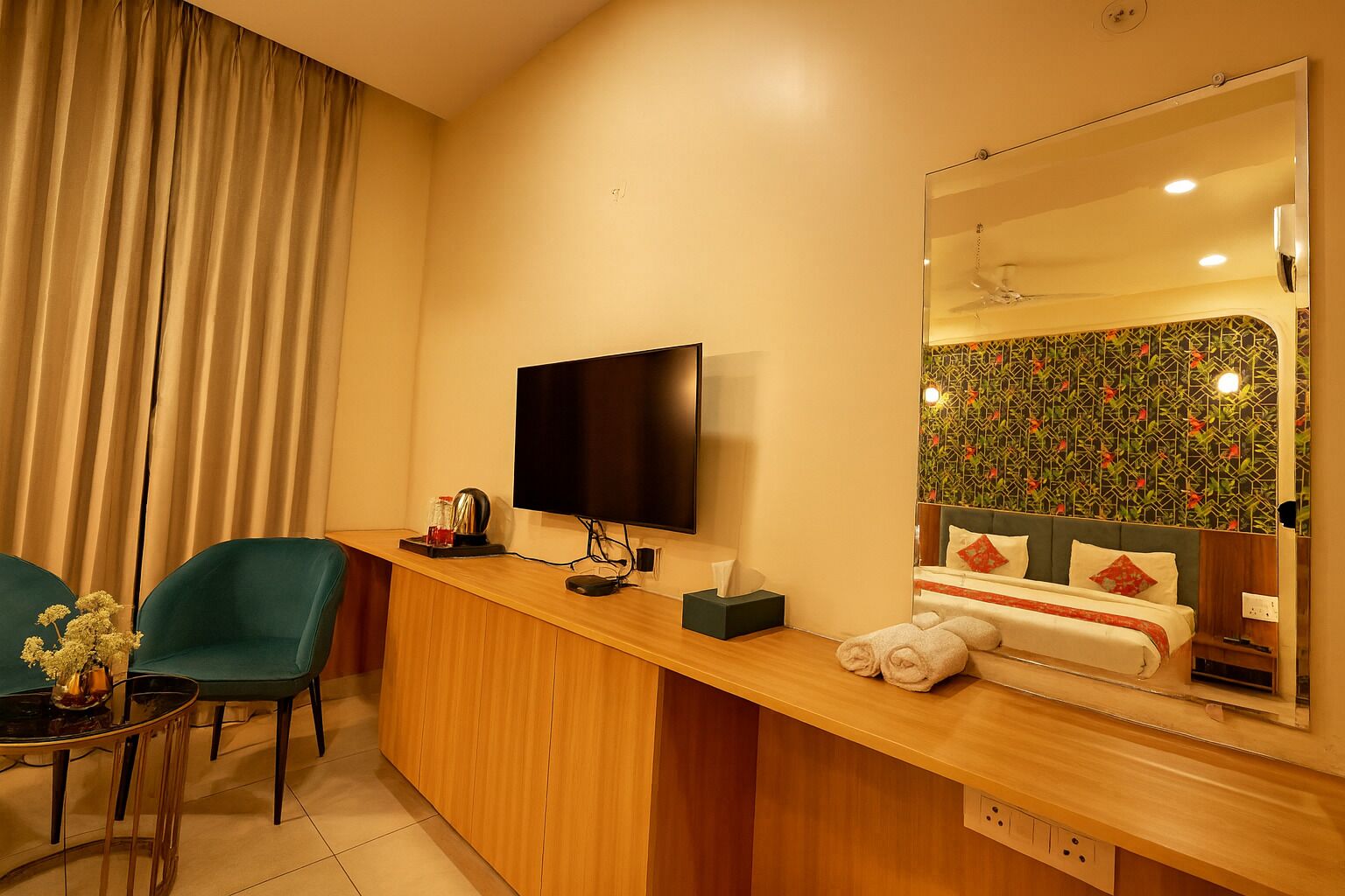 Deluxe Double Room | Egyptian cotton sheets, premium bedding, down duvets, desk