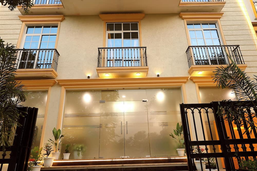 The Blue Vista Hotel
