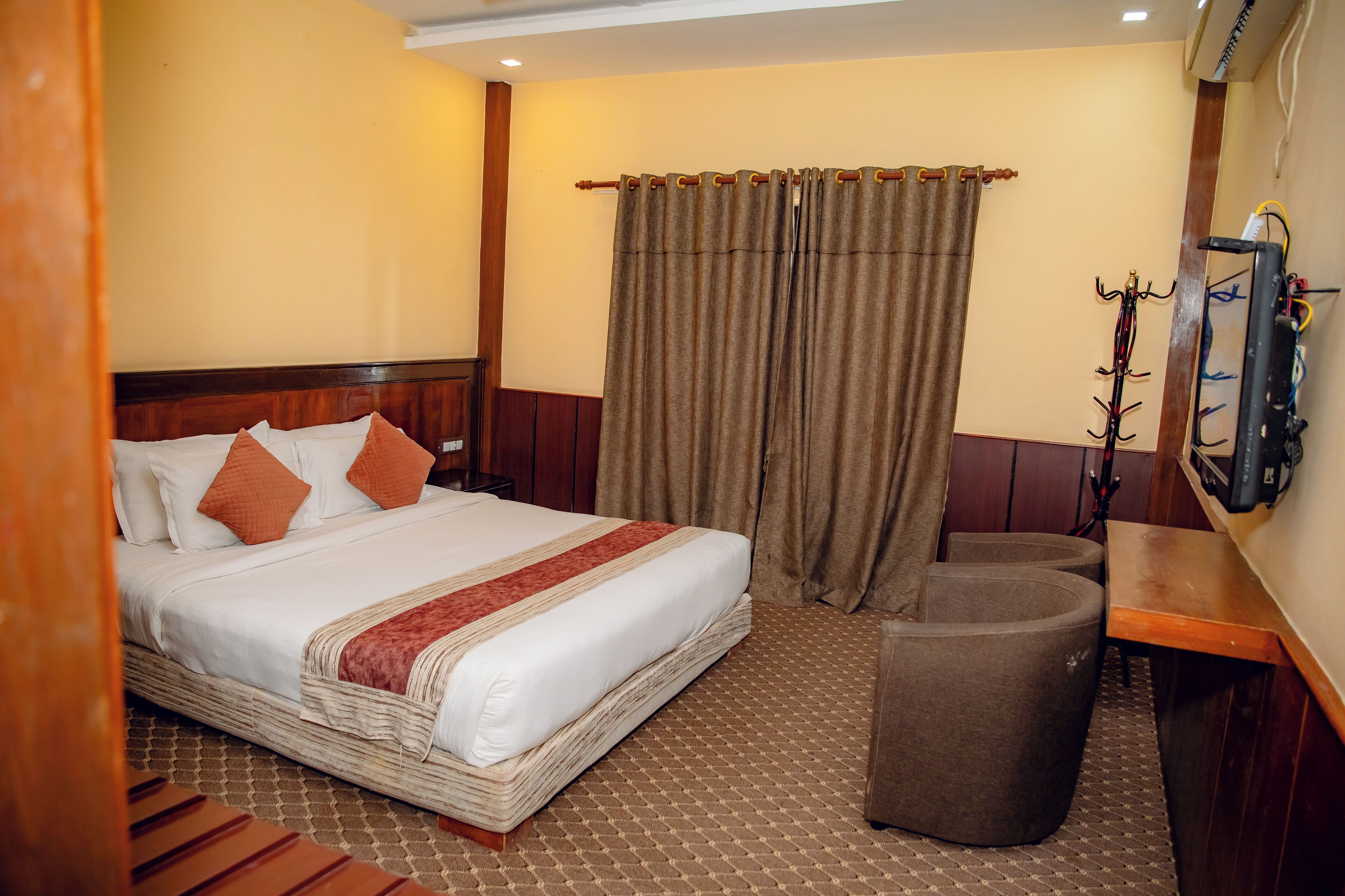 Executive Studio Suite | Iron/ironing board, free WiFi, wheelchair access