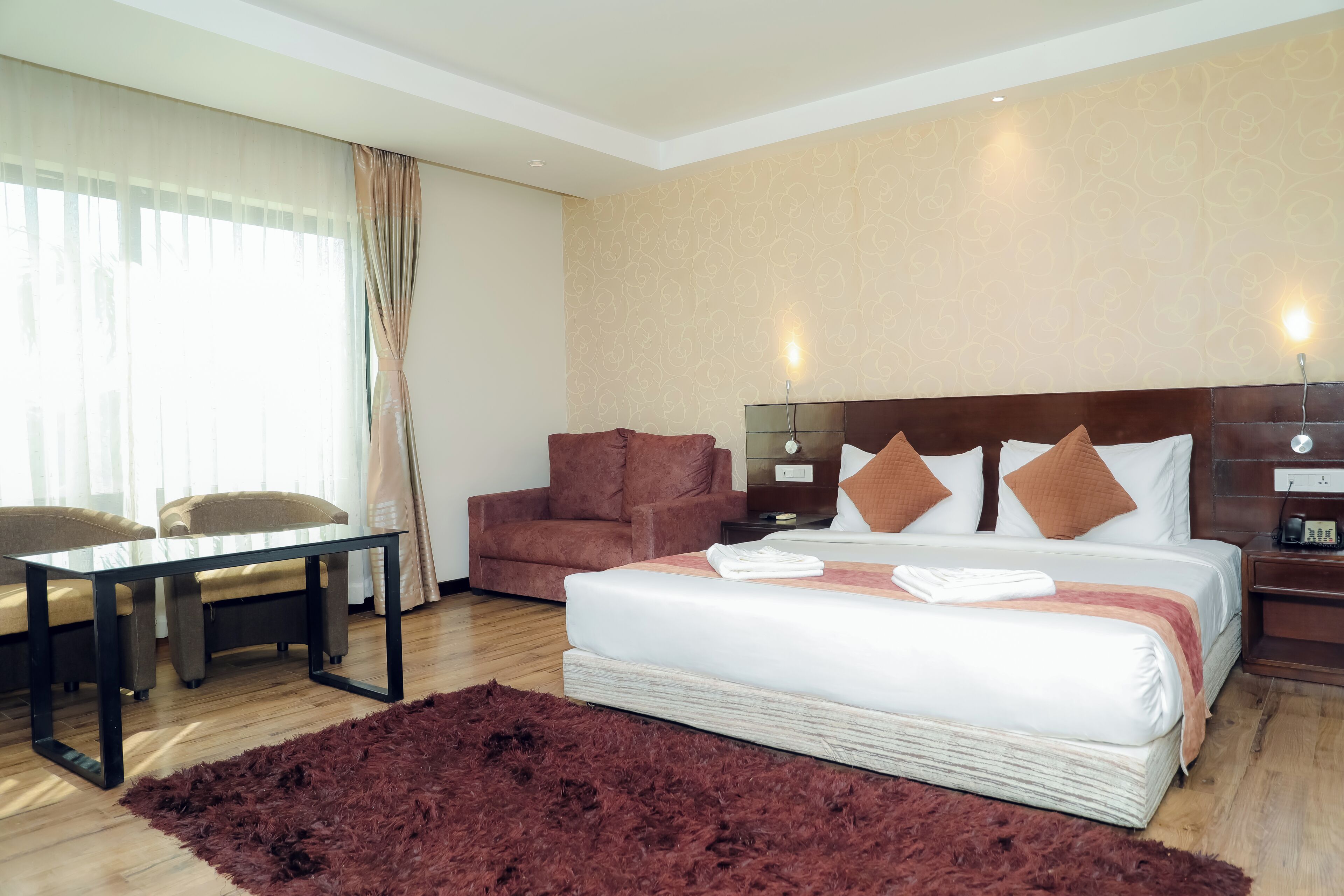 Junior Studio Suite | Iron/ironing board, free WiFi, wheelchair access