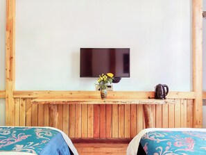 Habitació amb dos llits individuals Comfort | Decoració individual, cortines opaques i wifi gratuïta