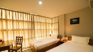Standard Twin Room, City View | Desk, laptop workspace, free WiFi