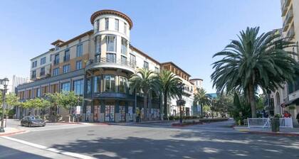 Bright Modern 2BR Near Santana Row