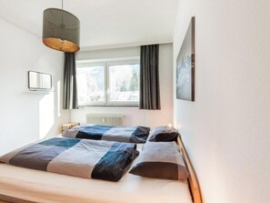 2 bedrooms, internet