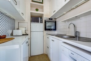 Fridge, microwave, oven, dishwasher - The Persian Lady - Vintage & Quiet - Latin Quarter (Paris)