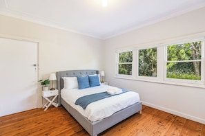 Casa geminada família, vista para o jardim | Comodidades do quarto