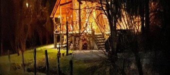 Romantic chalet with a hot tub and a steam room