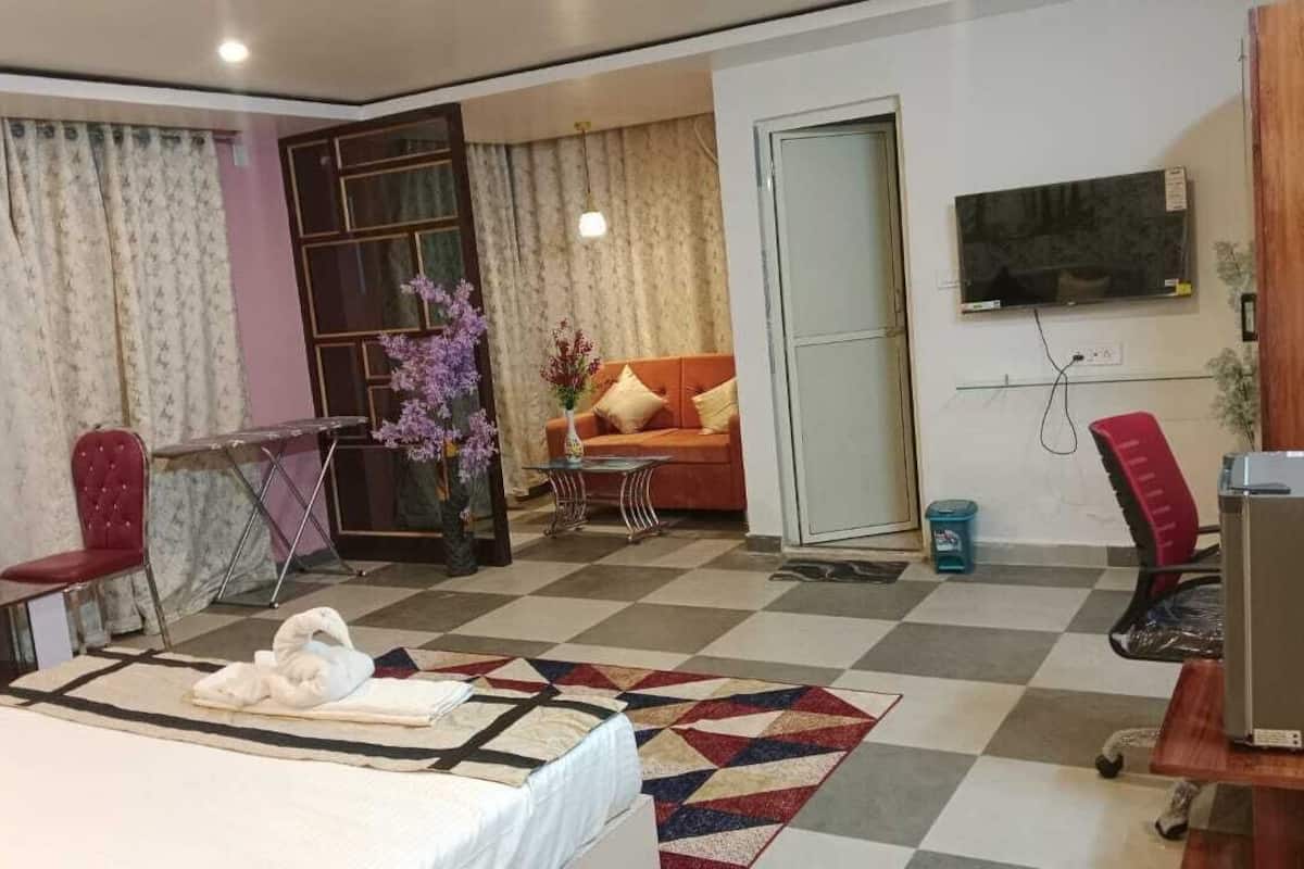 Superior Room, 1 King Bed