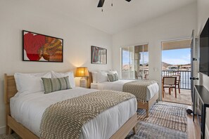 6 chambres, bureau, fer et planche à repasser, lit parapluie