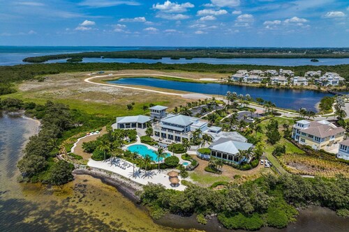 Margaritaville Condo, Gated Resort, Pool & Beach!