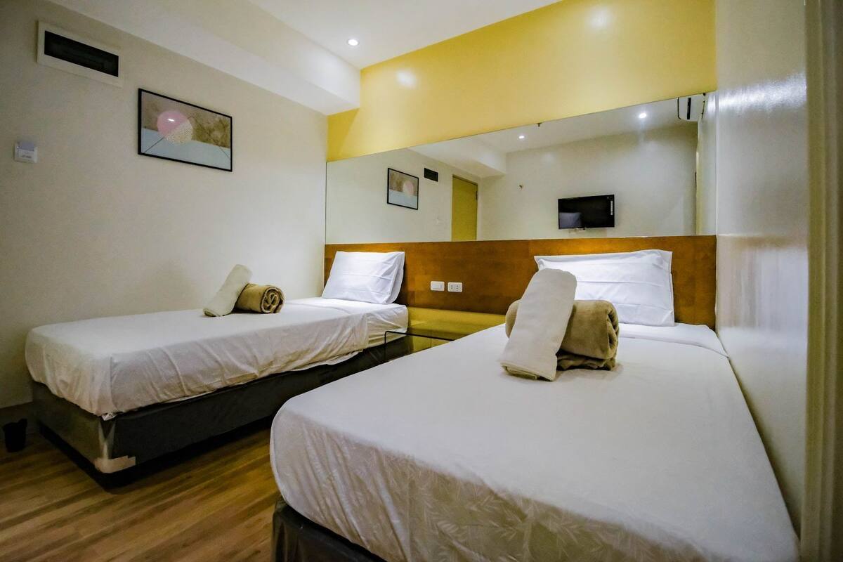 Comfort Double or Twin Room, City View | Desk, free WiFi, bed sheets