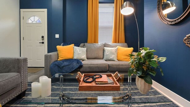 Smart-TV, stereoanlegg og kontorer