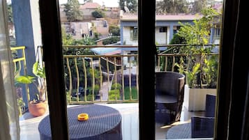 Superior Room, 1 Double Bed, Hill View | Terrace/patio