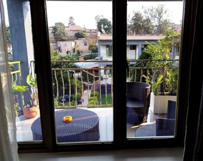Superior Room, 1 Double Bed, Hill View | Terrace/patio