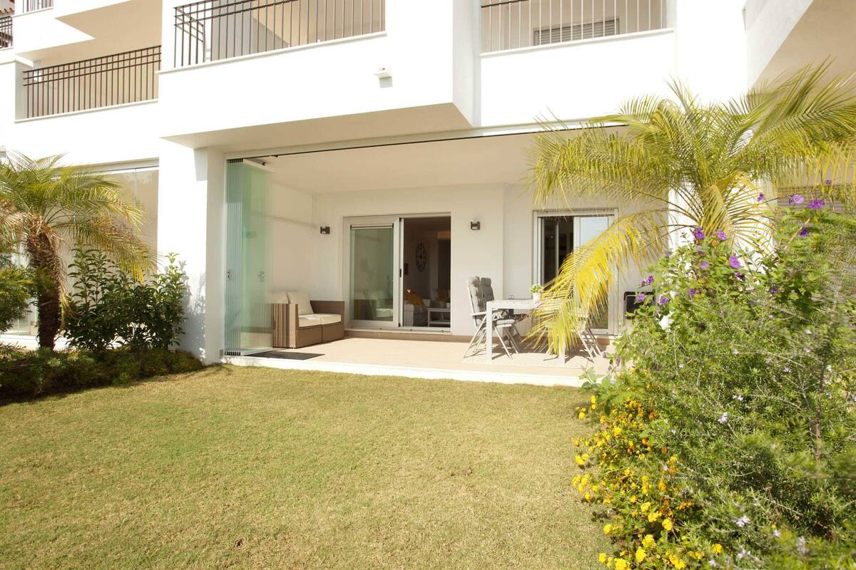 Classic Apartment, 2 Bedrooms | Terrace/patio
