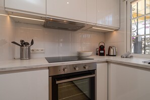 냉장고, 전자레인지, 오븐, 식기 세척기