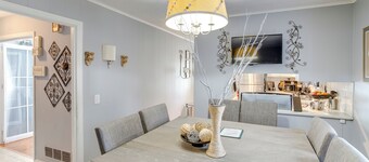 2 Mi to Downtown Columbia: Home w/ Theater Room!