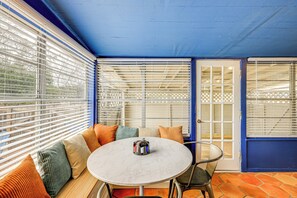 Dining - Walk to Main Street: Cottage w/ Deck in Bandera! (Bandera)