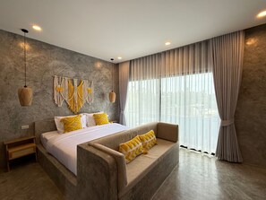 Classic Tek Büyük Yataklı Oda, 1 En Büyük (King) Boy Yatak, Balkon, Bahçe Manzaralı | Minibar, odada kasa, masa, dizüstü bilgisayar çalışma alanı 