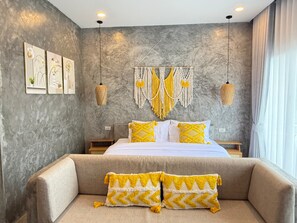 Classic Tek Büyük Yataklı Oda, 1 En Büyük (King) Boy Yatak, Balkon, Bahçe Manzaralı | Minibar, odada kasa, masa, dizüstü bilgisayar çalışma alanı 