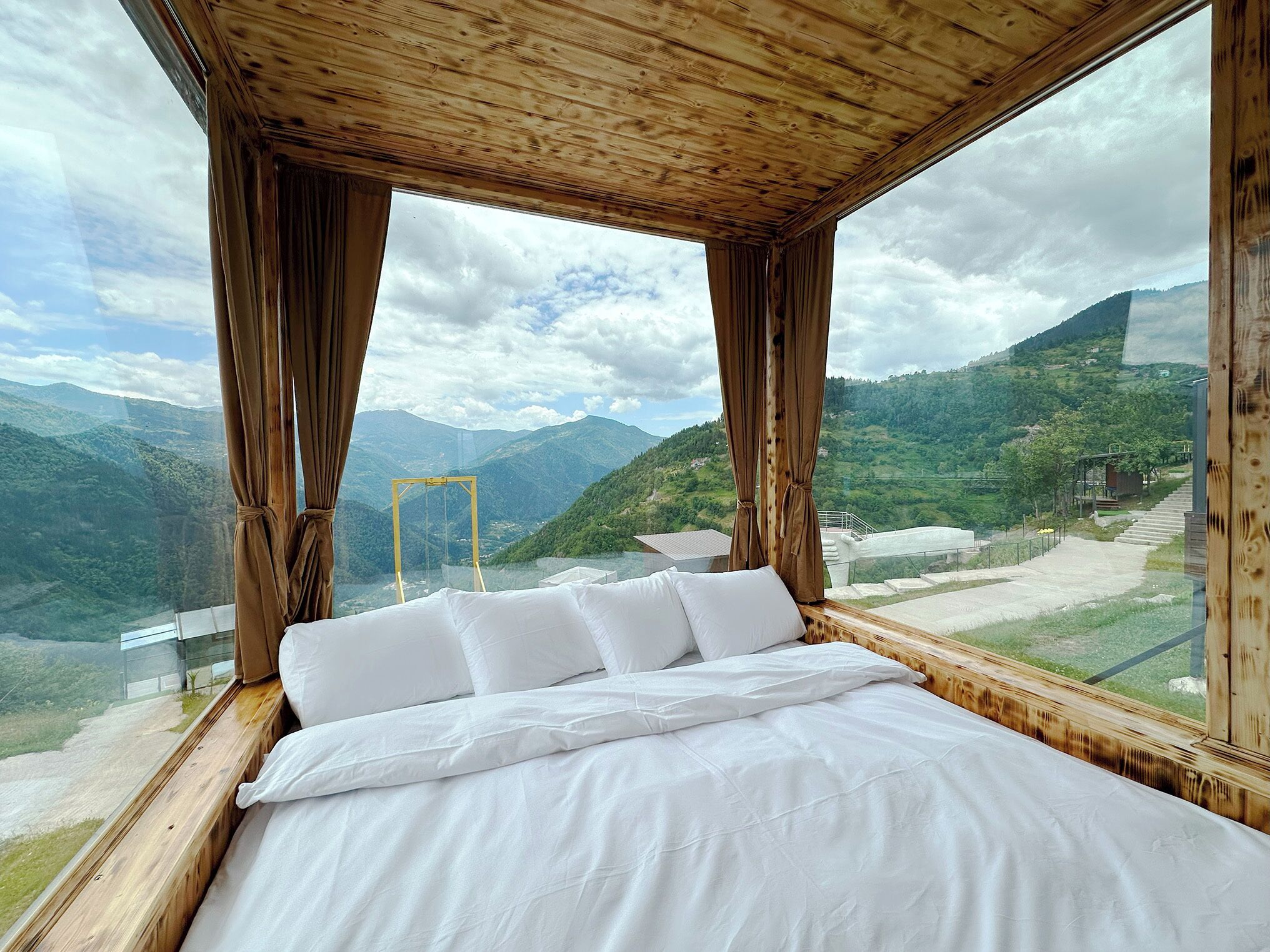 Classic Cabin, Balcony | 1 bedroom, down comforters, laptop workspace, iron/ironing board