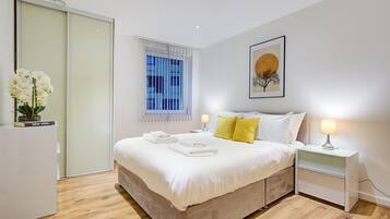 3 bedrooms, iron/ironing board, travel crib, free WiFi