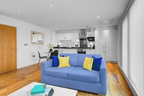 Living area - Hybrid Resi - Greenwich | 1 Bed Apartment (London)