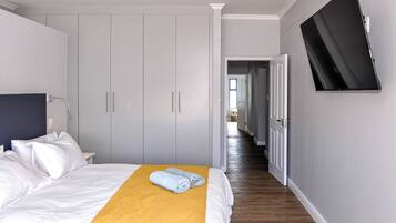 3 makuuhuonetta, silitysrauta/-lauta, internet, vuodevaatteet