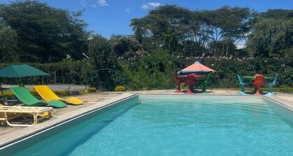 Serene 4bedroom villa in Naivasha with scenic views & shared pool close to lake